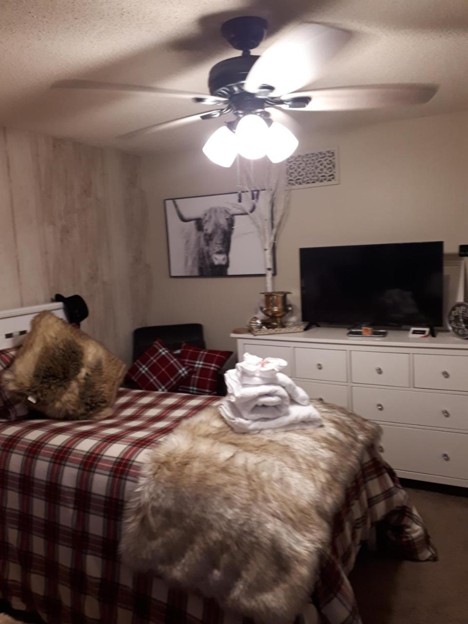The Tartan House Bed & Breakfast Ajax Εξωτερικό φωτογραφία